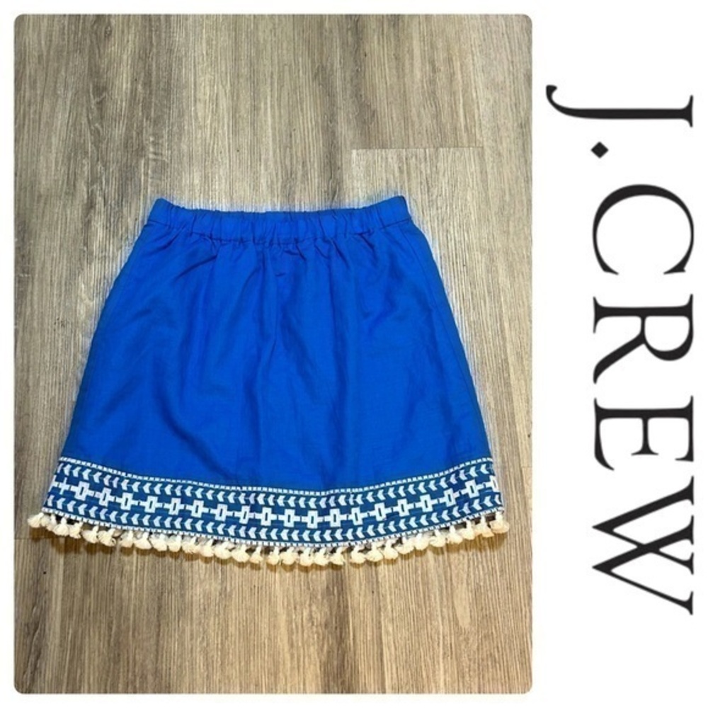JCREW linen blend boho short skirt with embroidered tassel hem. Lined. Like new